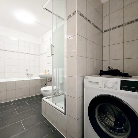 Appartement Tolstov Apartments - 3 Schlafzimmer - Kueche - 25 Min Messe Dus