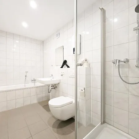 Tolstov Apartments - 3 Schlafzimmer - Kueche - 25 Min Messe Dus